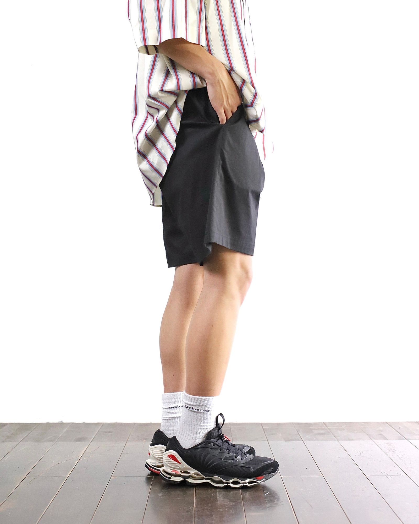 グラフペーパー Solotex Twill Wide Chef Shorts(GM252-40006B)BLACK