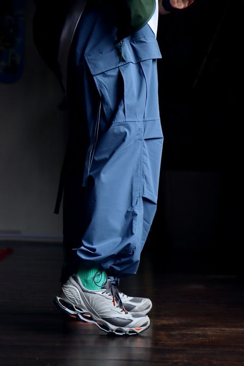 FreshService MICRO TYPEWRITER CARGO PANTSスタイル