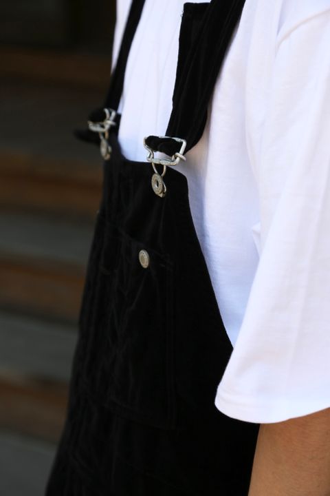 doublet CUT OFF VELVET VEST(21AW09VE13) style. 2021.07.25.