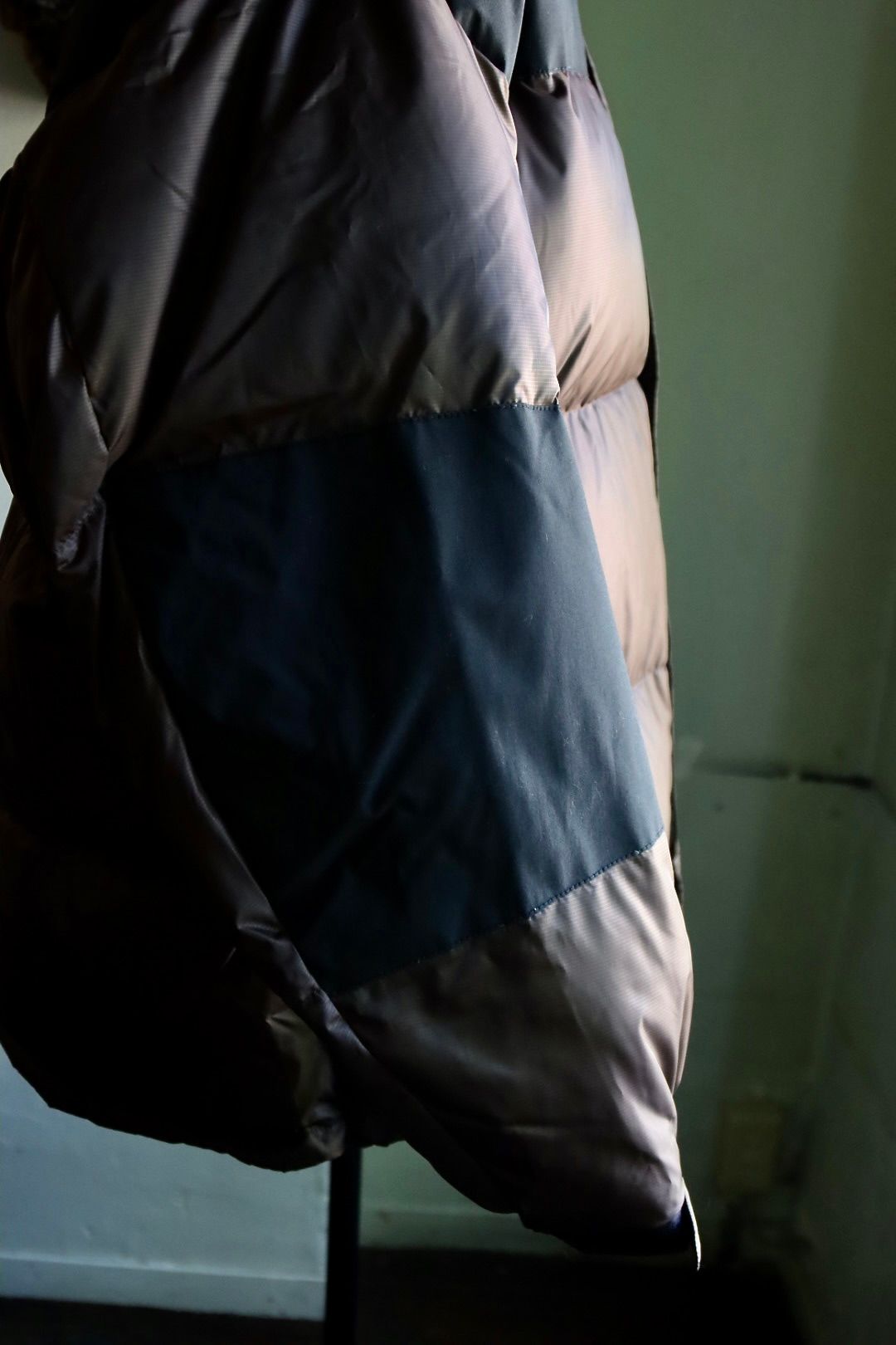 イズネス 23AW FUNCTIONAL DOWN JACKET is-ness×NANGA (1005AWDOWNJK01)BROWN