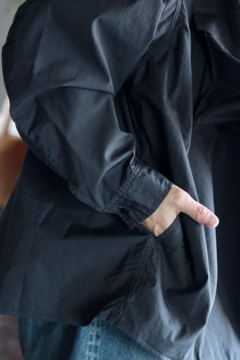 Graphpaper 22SS Garment Dyed Poplin Fatigue Shirt"C.GRAY"style.