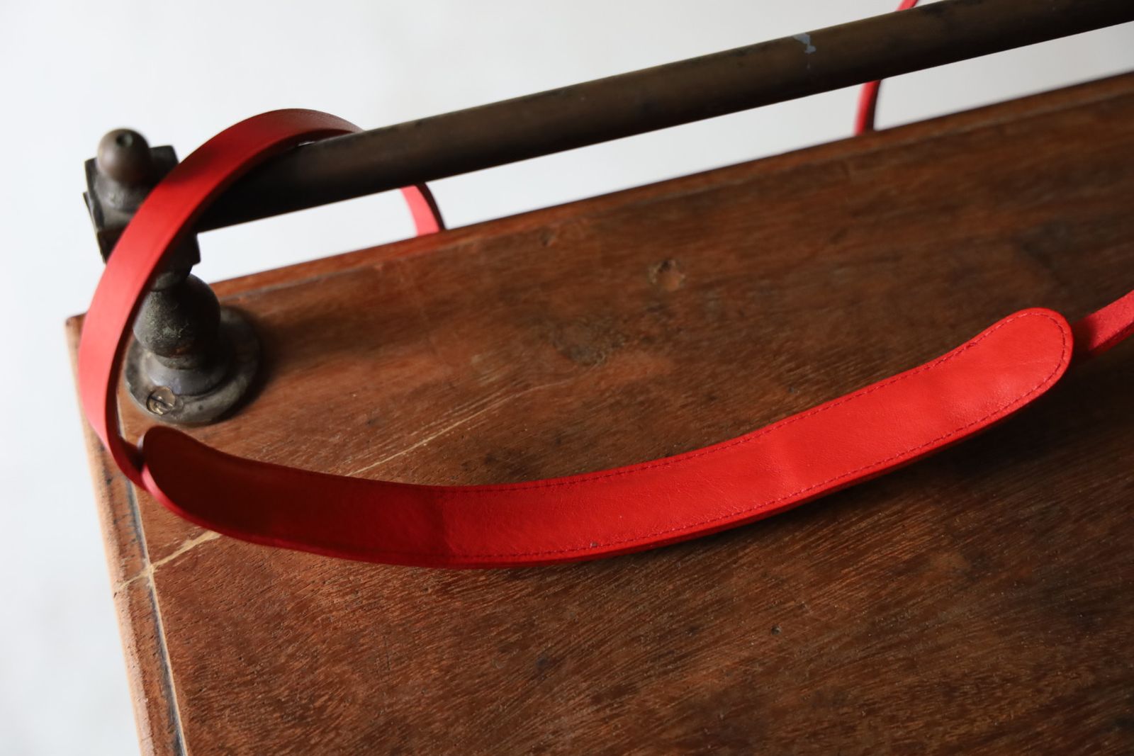 エンダースキーマ 25SA カメラストラップ camera strap(mj-rc-cst)red
