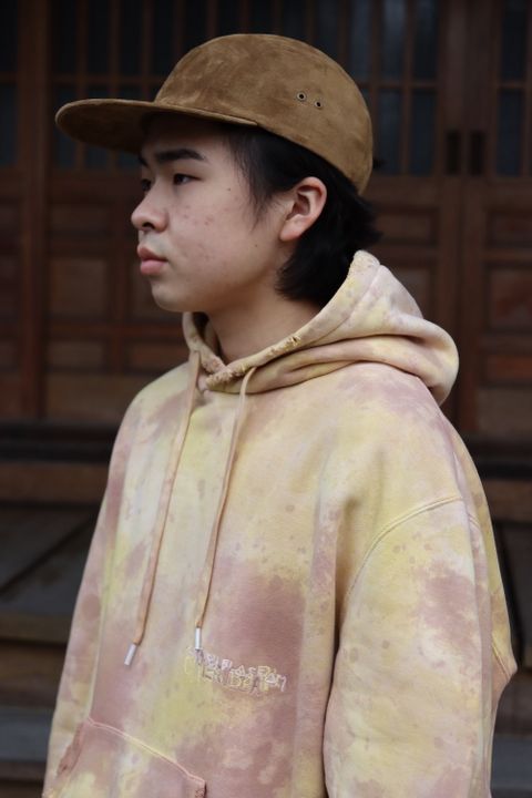 doublet WASTE VEGETABLE DYED HOODIE(22SS28CS209) style. 2022.01.19.