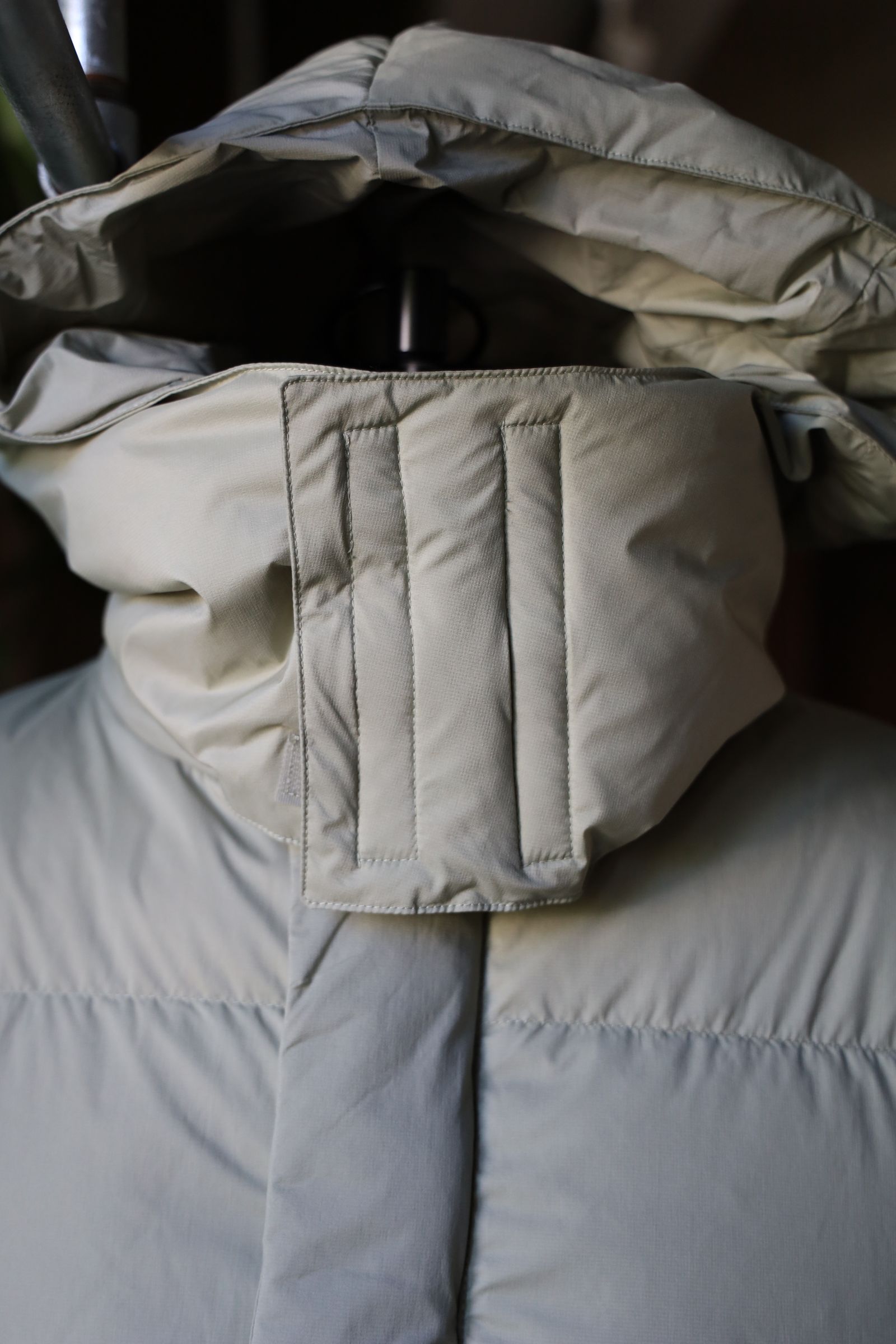 フレッシュサービス CORPORATE DOWN JACKET(FSC243-10111B)BEIGE