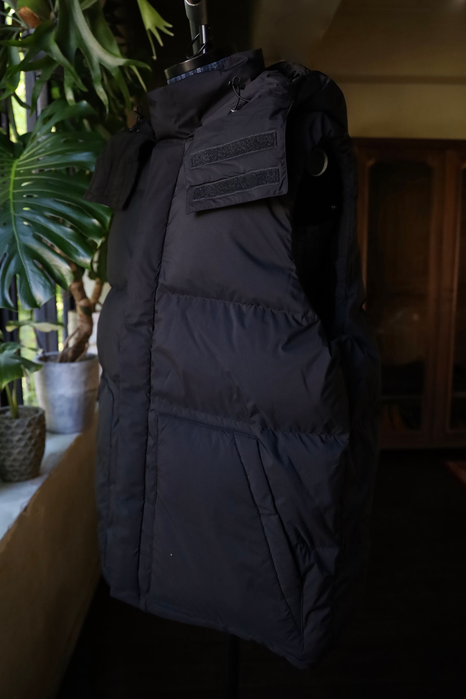 フレッシュサービス CORPORATE DOWN VEST(FSC243-10112B)BLACK