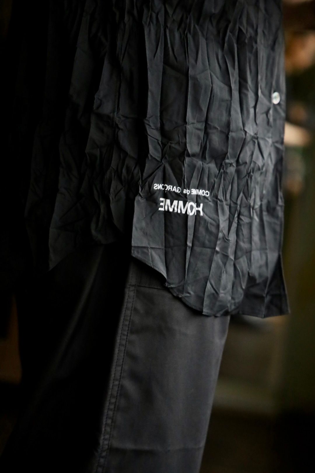 新製品情報も満載 COMME des GARCONS HOMME 製品加工シワS/Sシャツ2025.5.2 トップス