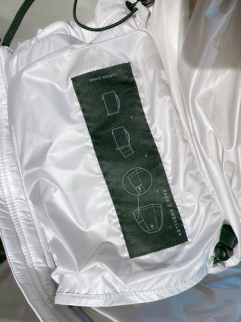 CANADA GOOSE レディース新作Cypress Puffer Vest Black Label style.2024.10.12