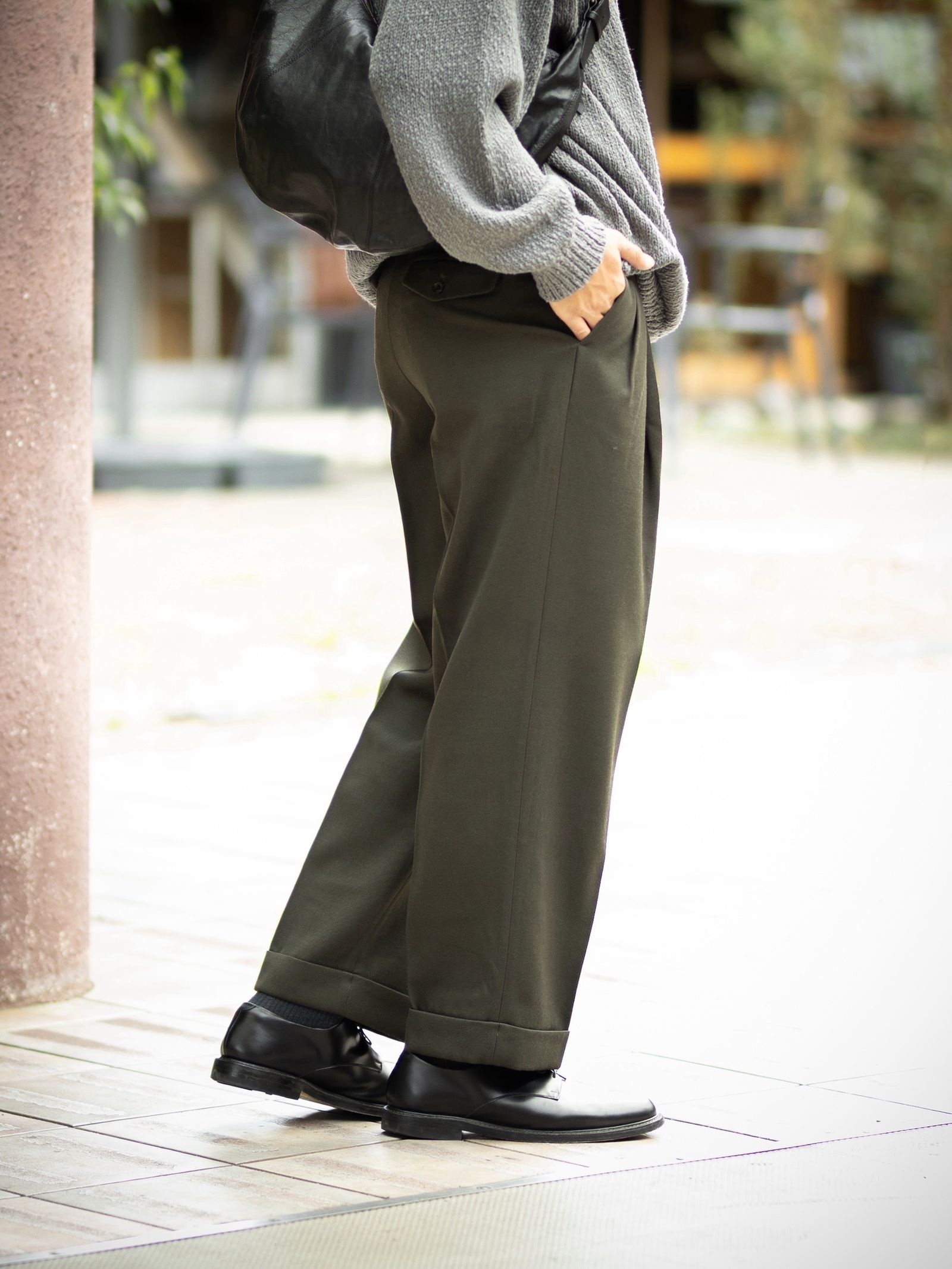 マーカウェア 26AW DOUBLE PLEATED SEMI EASY TROUSERS(A26C15PT01C )DARK OLIVE☆新作発売！
