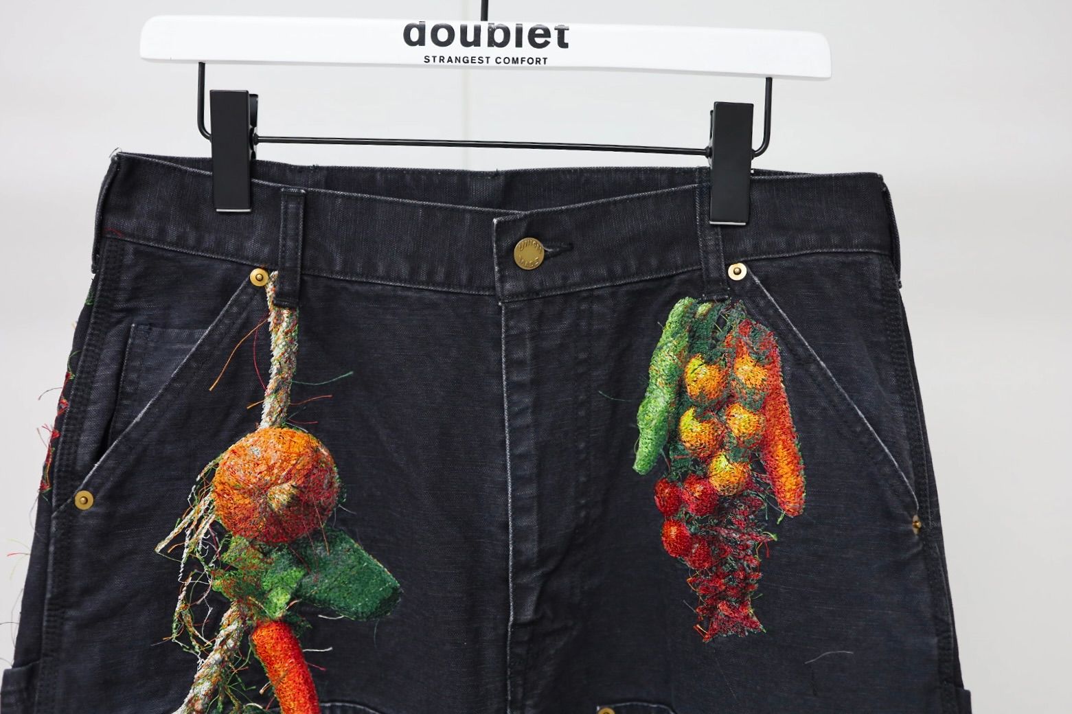 doublet ダブレット26SS VEGETABLE EMBROIDERY CUT-OFF PANTS (26SS19PT350) BLACK ★1月17日(土)11:00発売！