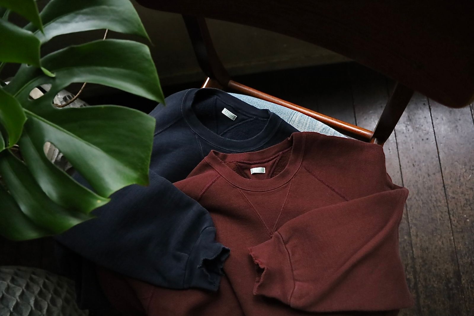 アプレッセ 2026 STYLE2 Vintage Double V Sweatshirt(26AAP-05-16)BLACK☆9月5日(土)発売！