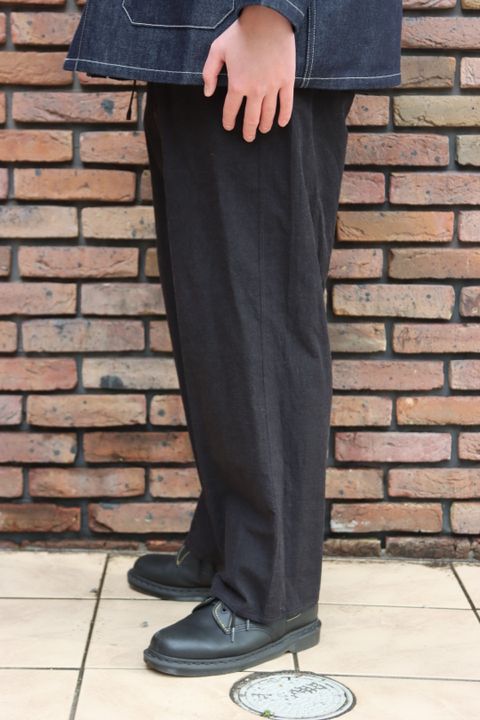blurhms Selvage Twill Button Tuck Easy Pants style.2023.1.27