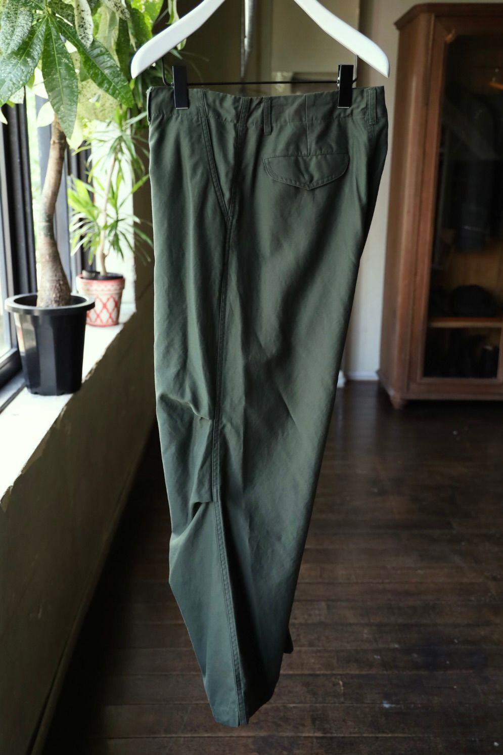 グラフペーパー 25AW Cotton Cupro Back Satin Military Pants(GM253-40345)GREEN☆9月6日(土)発売！