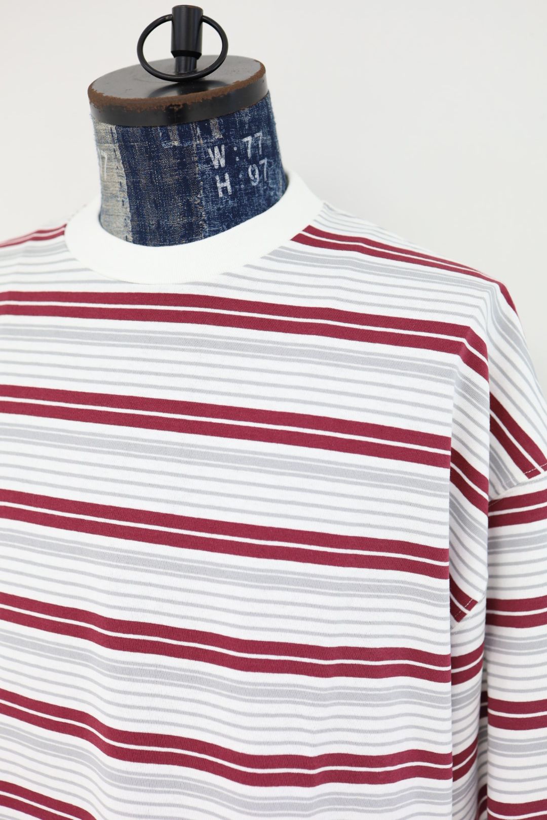 is-ness 26SS Border Balloon T-Shirt(26SS_48_1008SST01-B)WHITE x WINE☆新作発売！