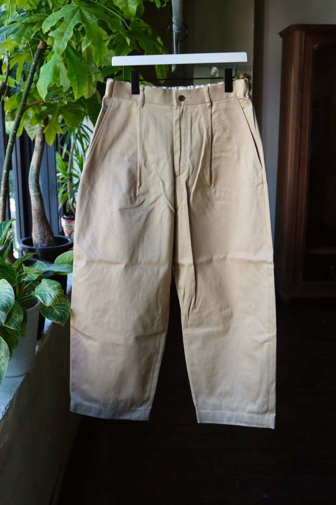 グラフペーパー  25AW Westpoint Chino Wide Tapered Trousers(GM253-40151B)BEIGE☆8月16日(土)発売！