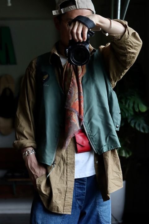 アプレッセ22AW Over Dyeing Military Shirt"BEIGE"スタイル