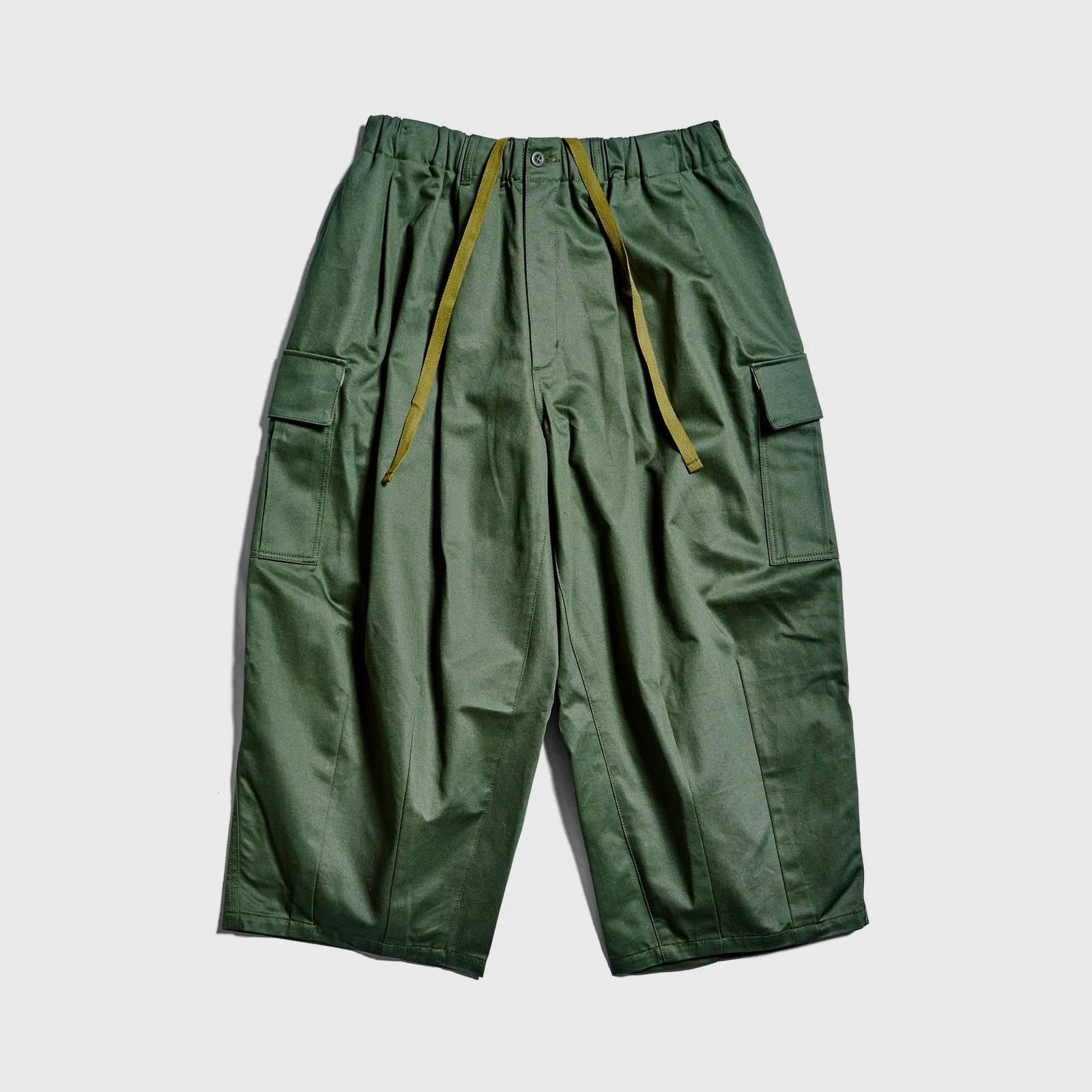 イズネス23SS バルーンカーゴパンツ BALLOON CARGO EZ PANTS(1004AWPT04)KHAKI - FREE