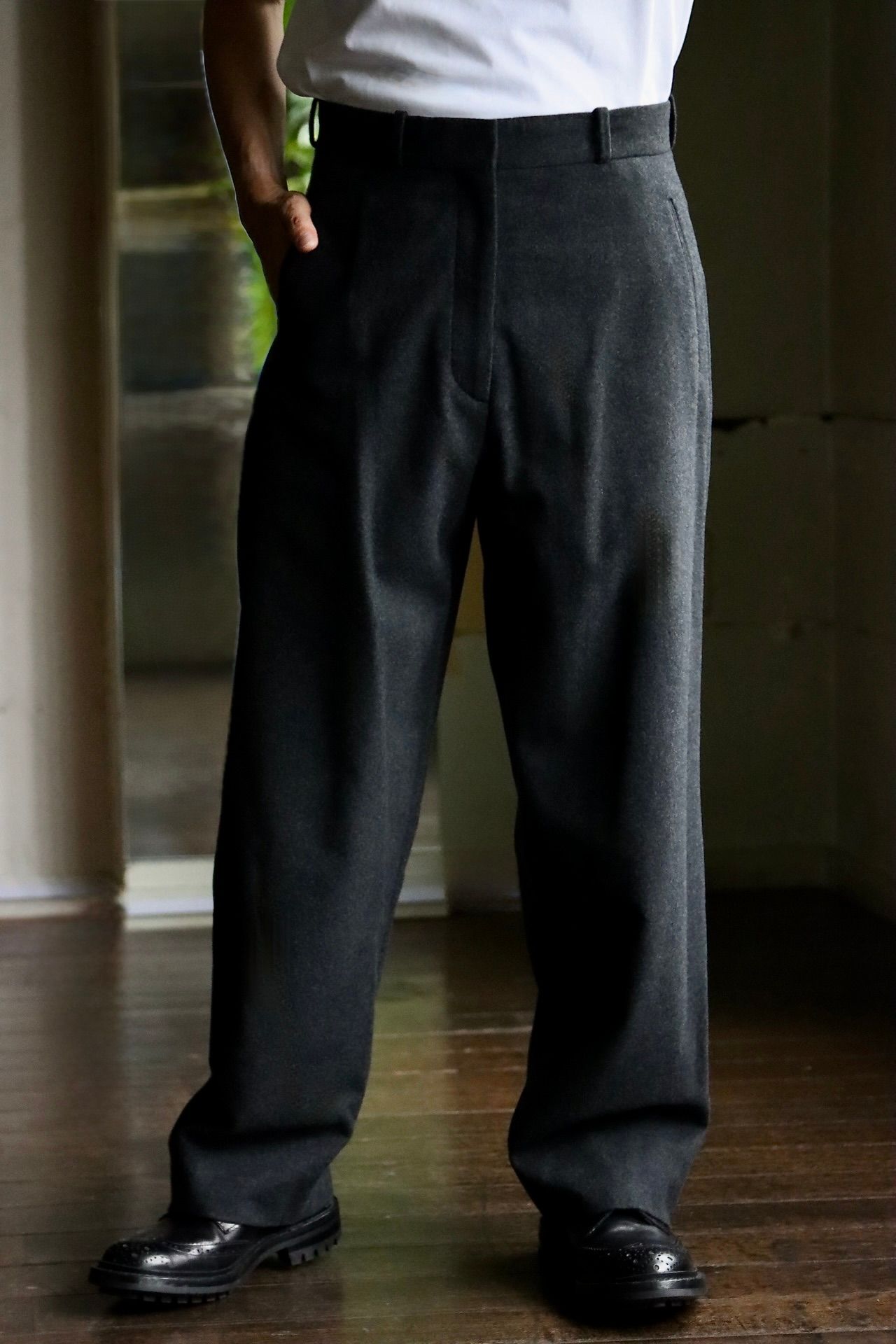 アプレッセ 2025 STYLE2  Wool Flannel Wide Trousers(25AAP-04-14)CHARCOAL☆9月13日(土)発売！