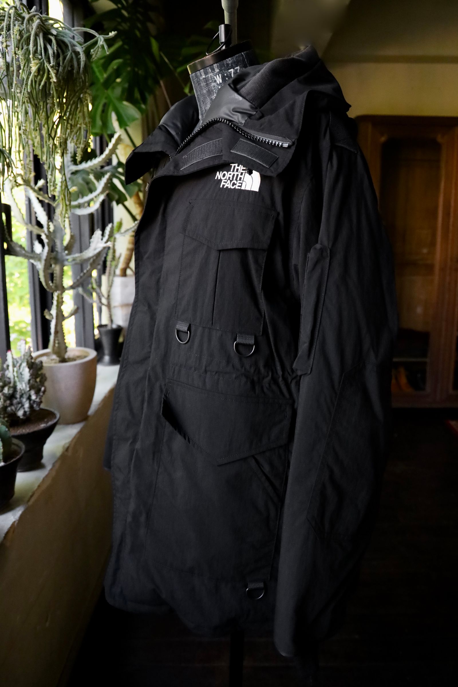 THE NORTH FACE140  ナイロンジャケット THE NORTH FACE ナイロンジャケット 「THE FACE/ザノース