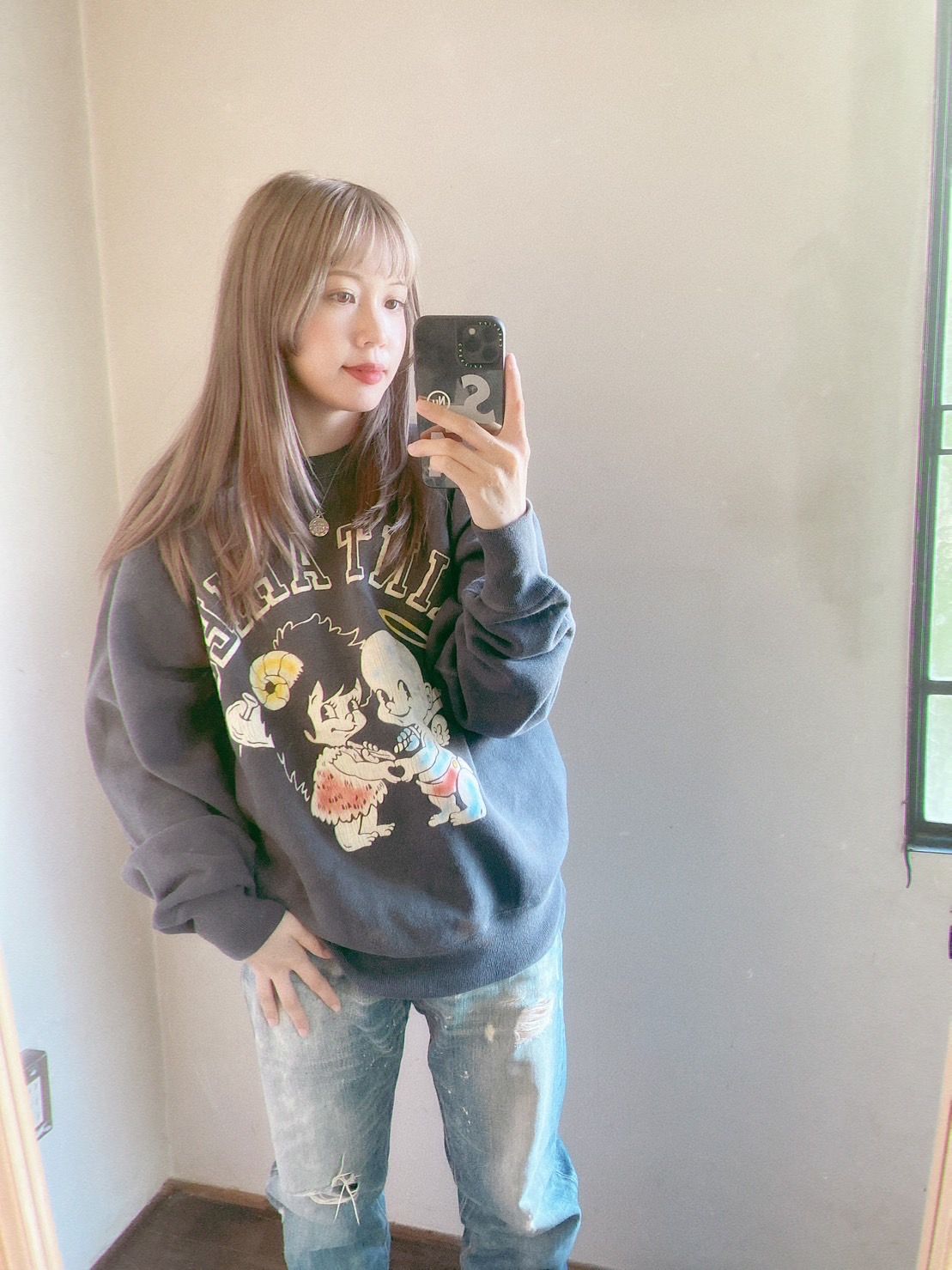 ©SAINT M××××××23AW CREW NECK SWEAT_SAINT ARIES"BLACK"スタイル