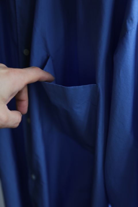 Graphpaper Broad L/S Oversized Regular Collar Shirt"BLUE"style.