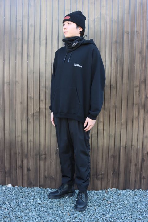 SFC RAGLAN HOODIE"BLACK"style.