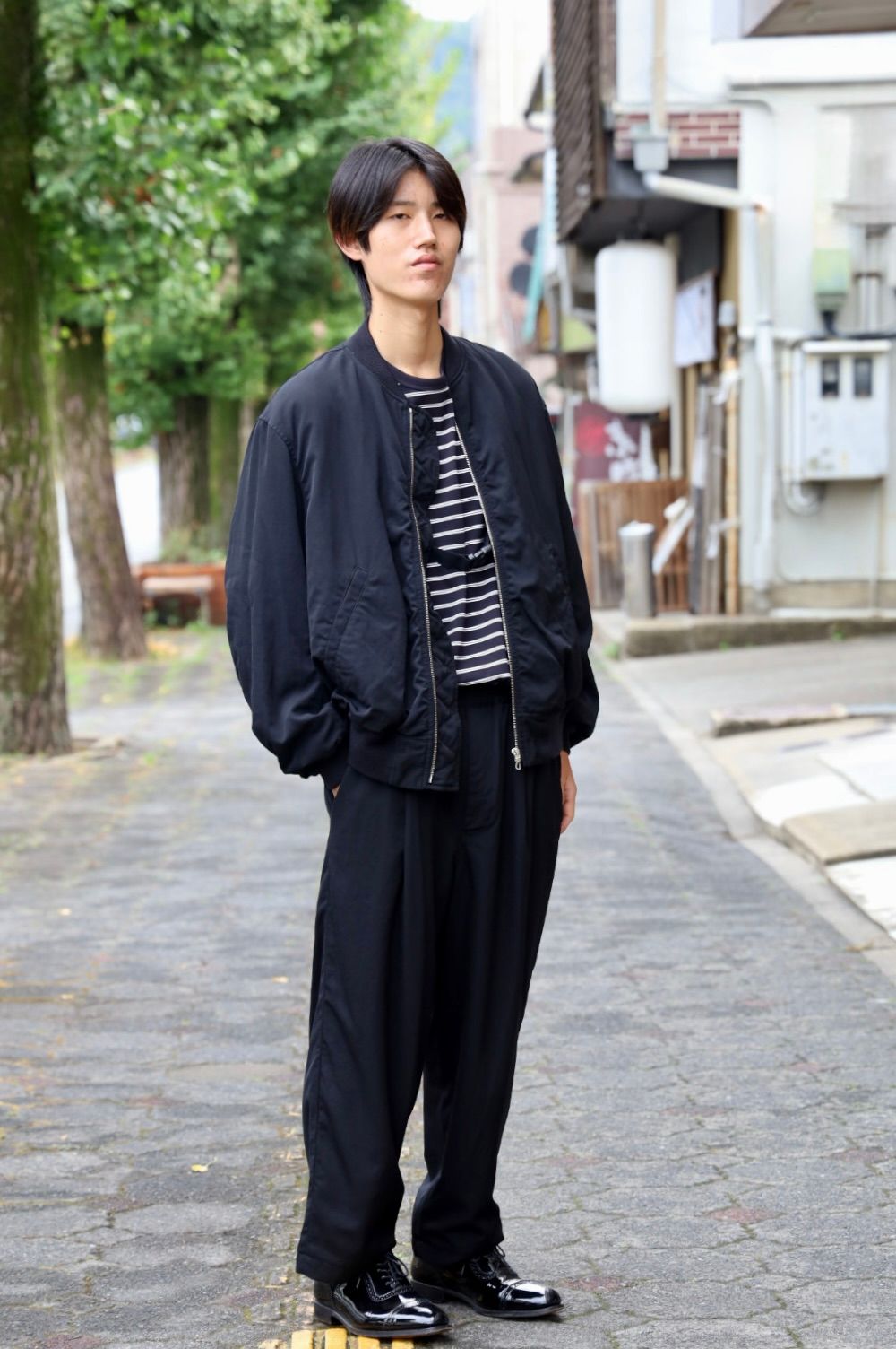 グラフペーパー Fulled Wool Twill Wide Easy Pants(GM263-40412)BLACK