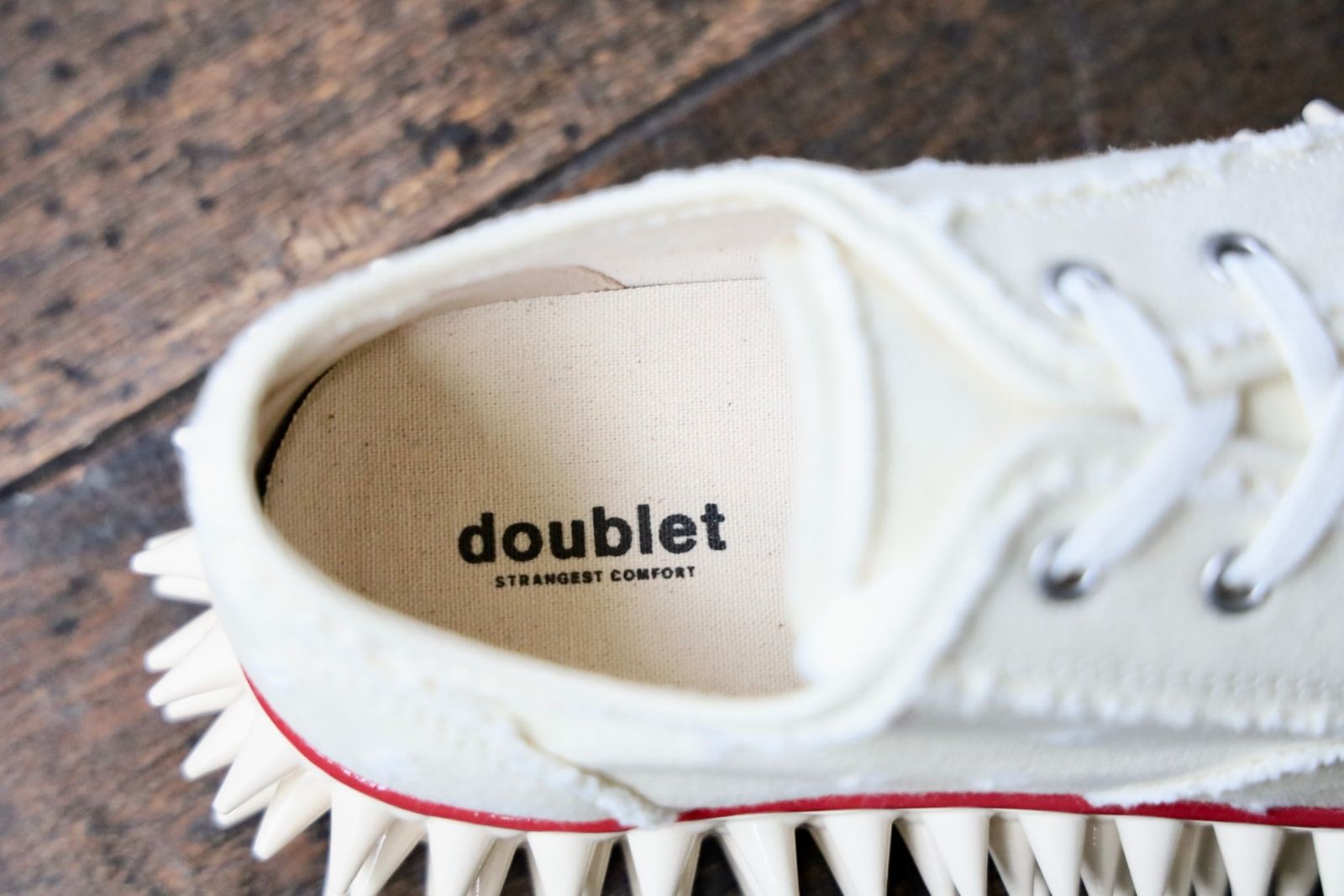 doublet 25AW スニーカーSPIKY CANVAS SNEAKER (25AW75FT62)WHITE