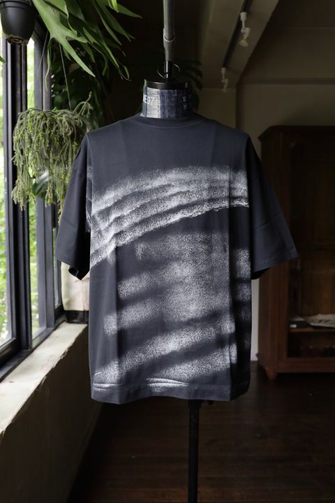 ヨーク24SS ABSTRACT PAINTED T-SHIRT(YK24SS0719CS) BLACK☆6月8日(土)発売！