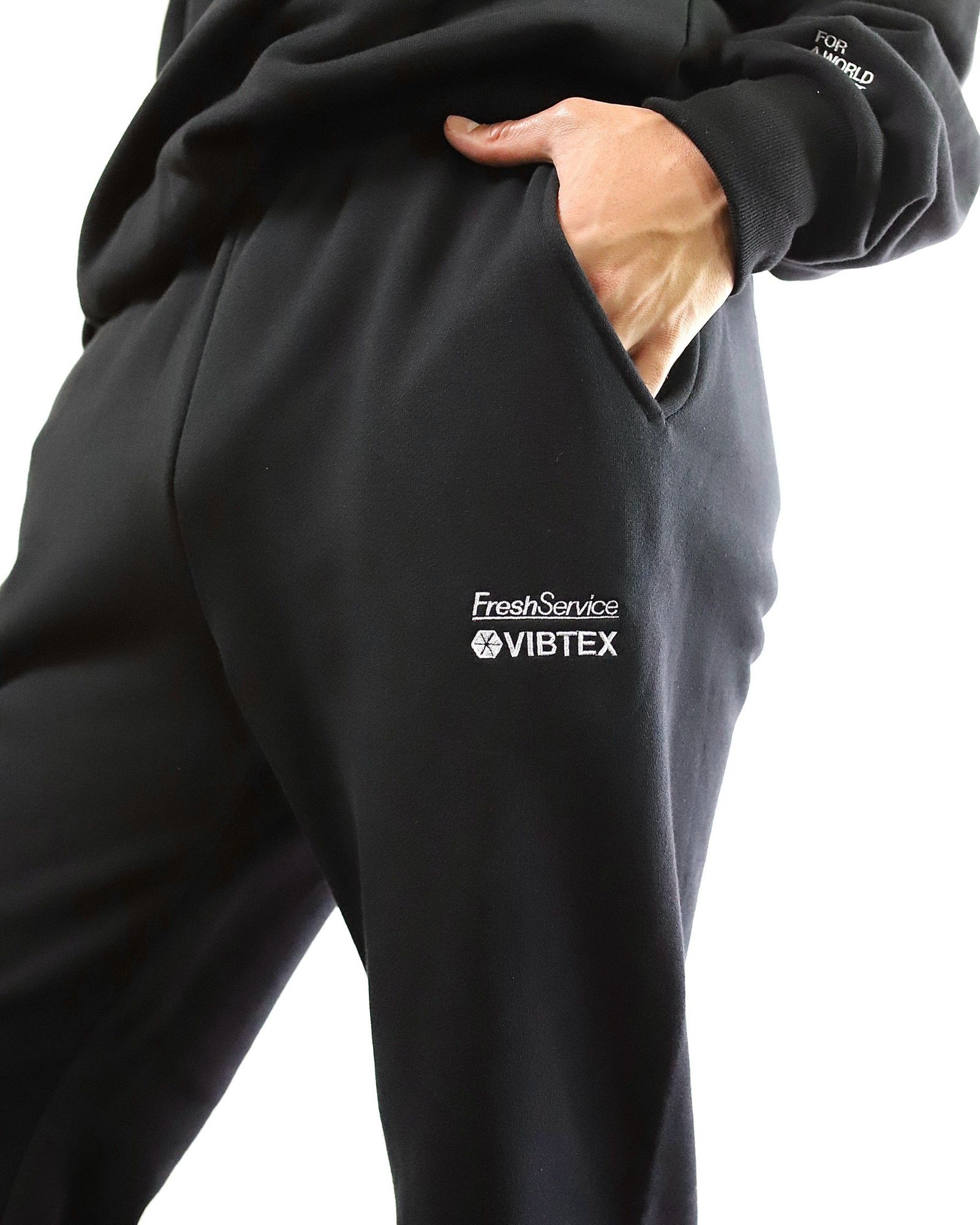 VIBTEX for FreshService 24SS  SWEAT CREW NECK PULLOVER(BLACK) style 2024.5.17