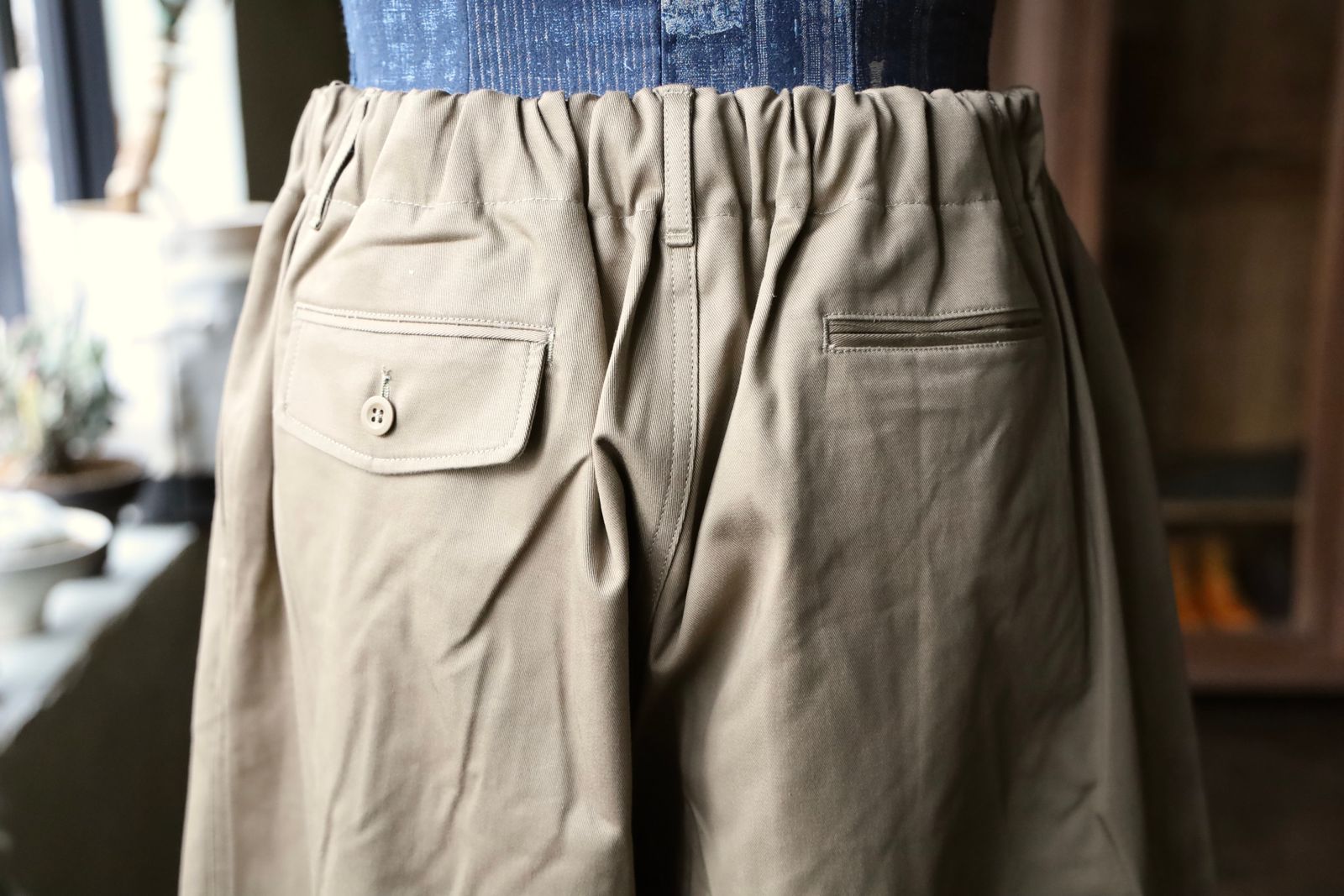 is-ness (イズネス) BALLOON EZ PANTS ワイドパンツ is-ness (イズネス) BALLOON EZ PANTS / バルーンイージーパンツ