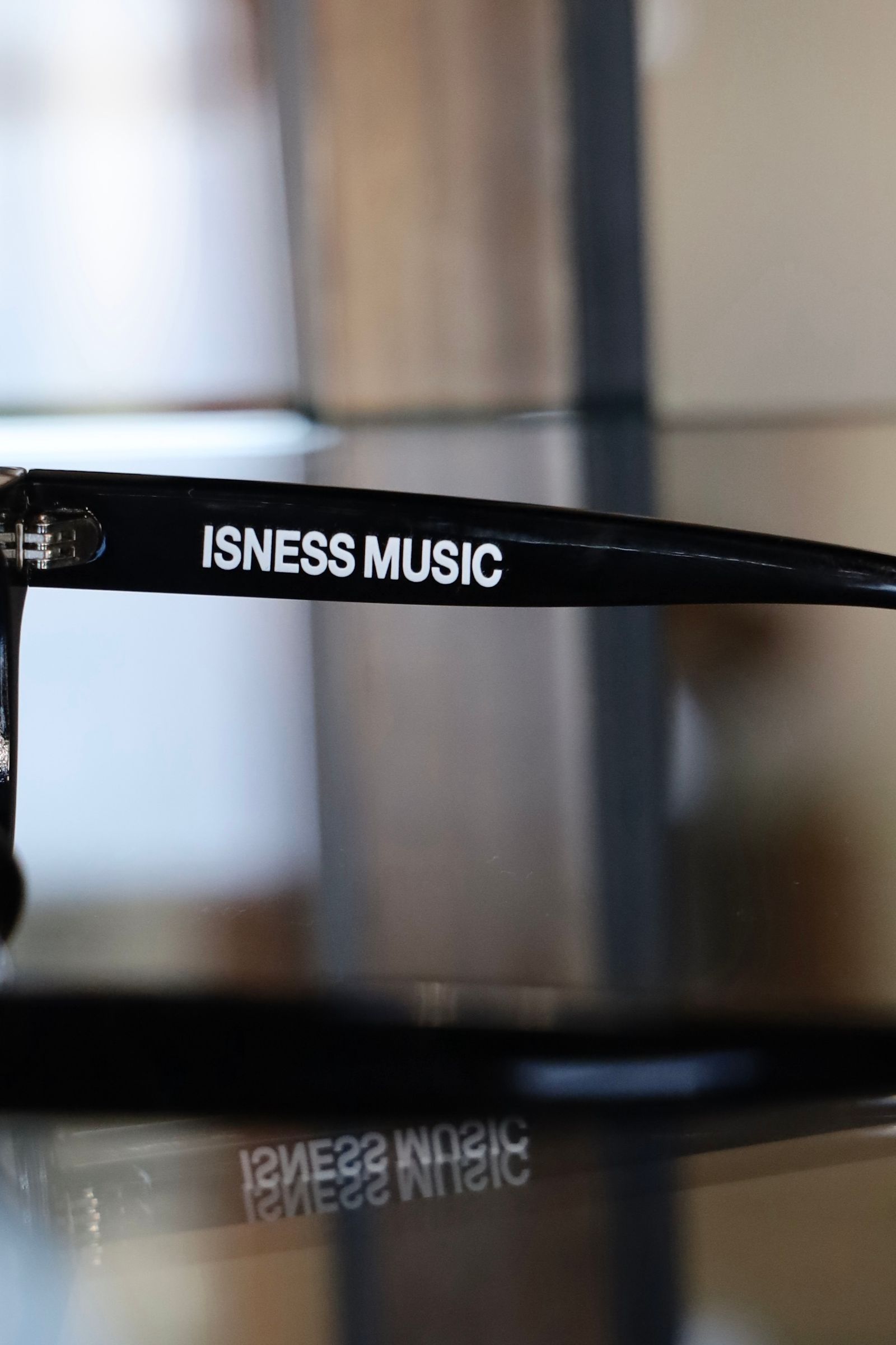 イズネスミュージックサングラス is-ness WALTER SUNGLASSES(WELLINGTON TYPE)BLACK-BLUE
