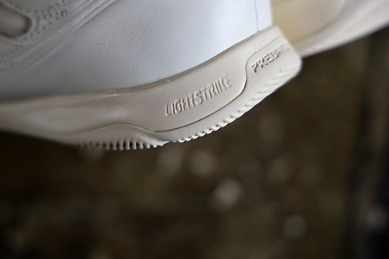 ワイスリー  Y-3 PREDATOR PRECISION(HP4657)CREAM WHITE☆新作発売！