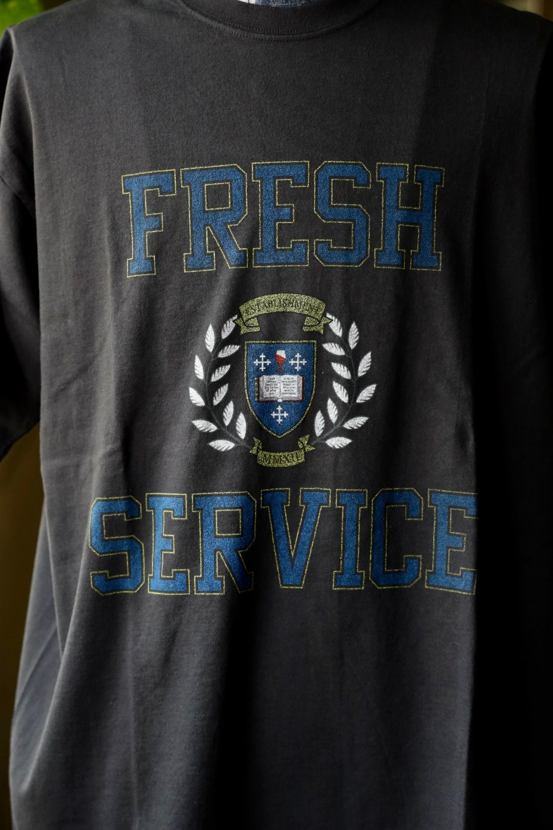 フレッシュサービス CORPORATE PRINTED S/S TEE "COLLEGE"(FSC253-70013)BLACK★8月16日(土)発売！