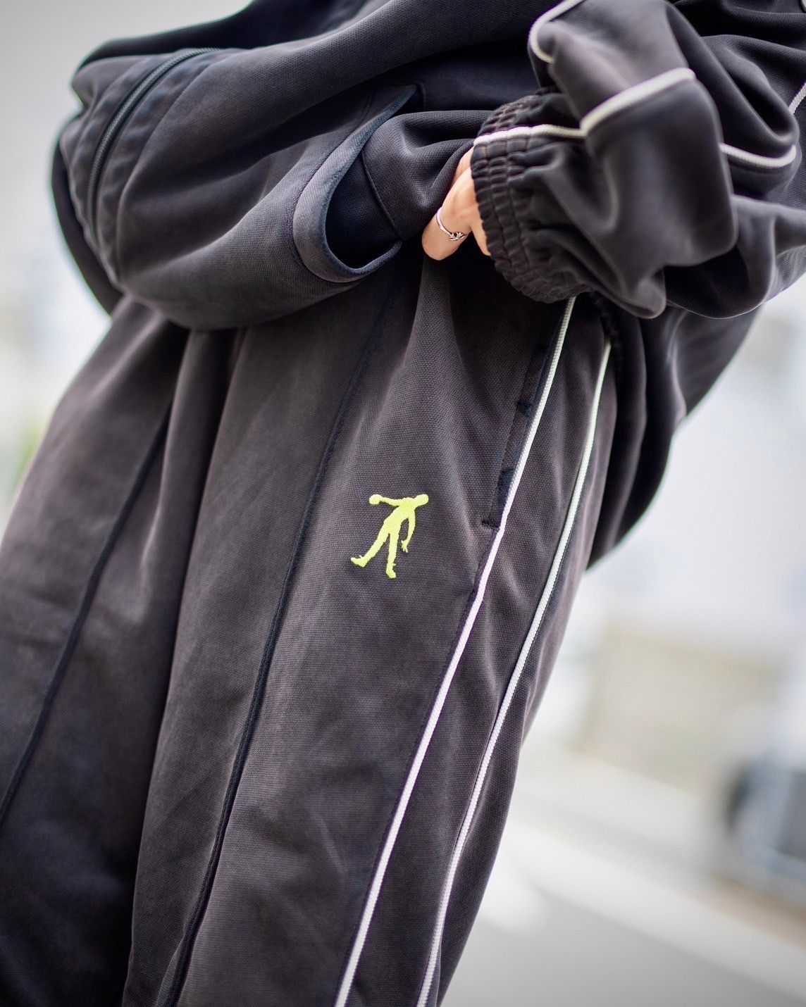 doublet 24FW 新作ZOMBIE SILHOUETTE TRACK JACKET&PANTS style