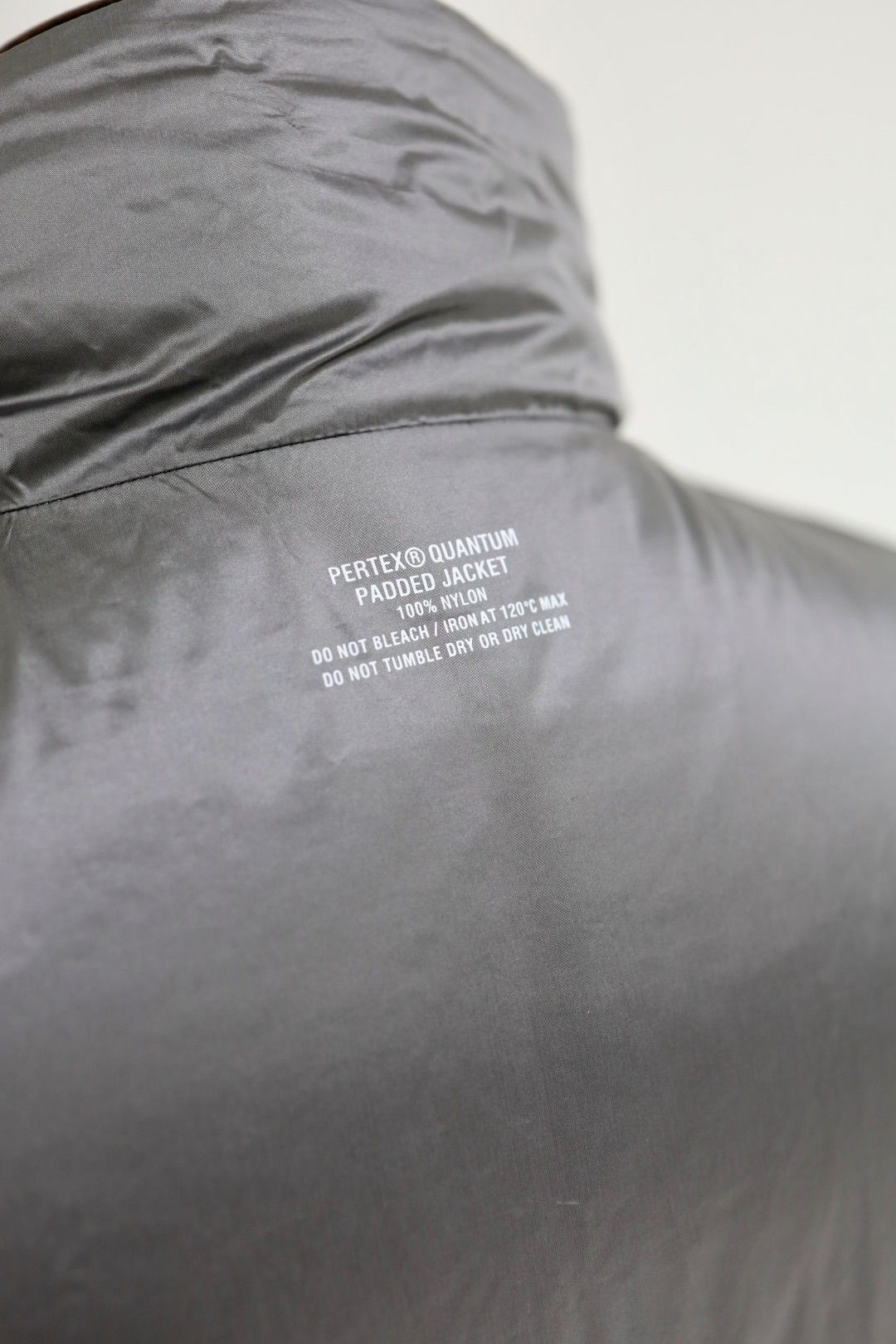フレッシュサービス PERTEX® QUANTUM PADDED JACKET(FSC254-30072)SILVER☆12月6日(土)発売！