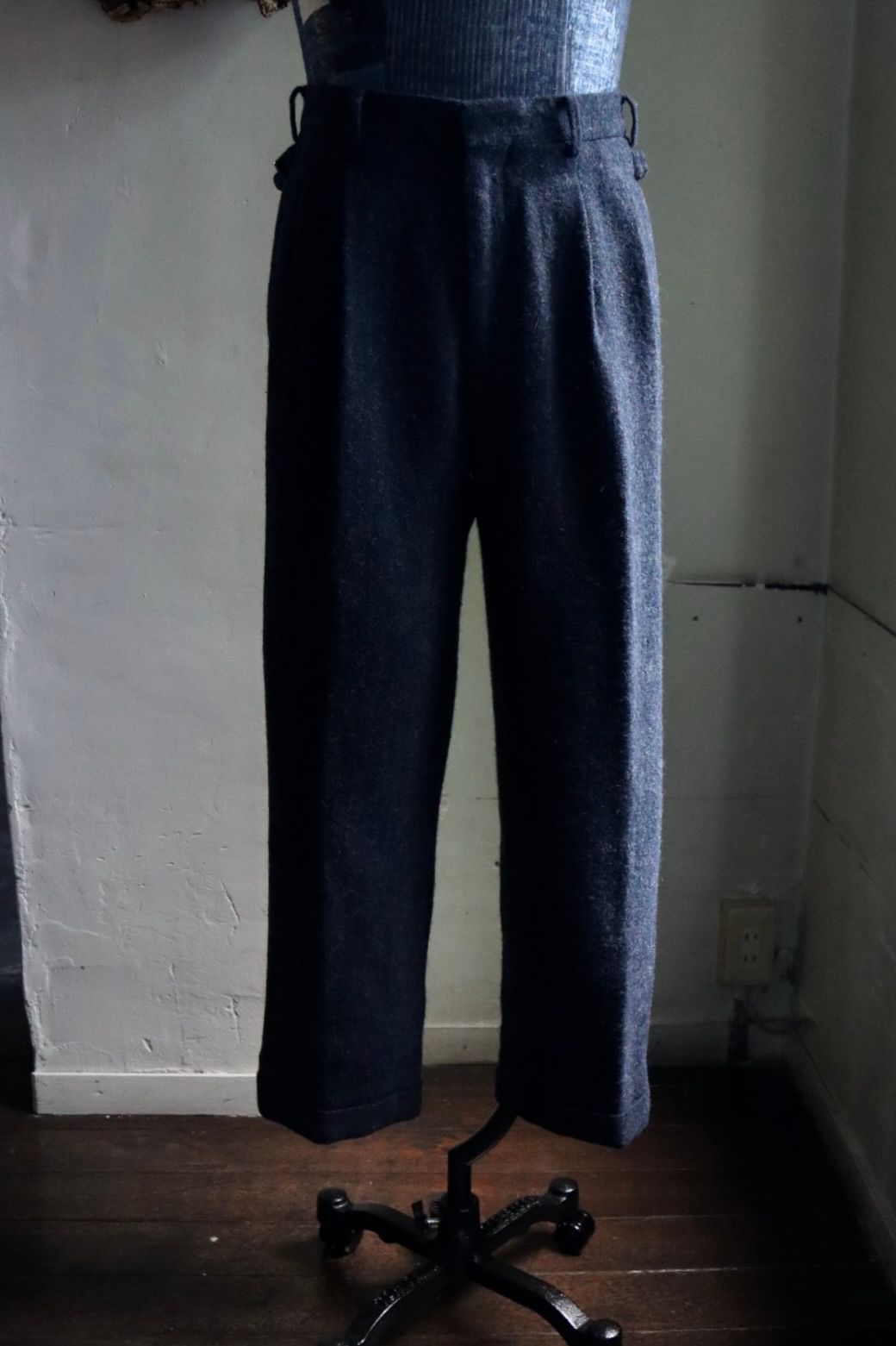 アプレッセ23AW Tweed Two Tuck Trousers (23AAP-04-02H)NAVY