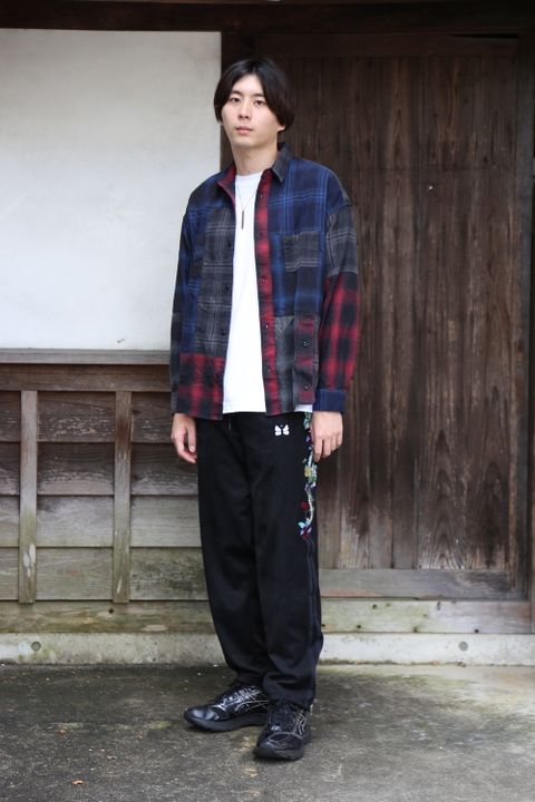 doublet CHAOS EMBROIDERY SUEDE TRACK PANTS "BLACK"style.2020.8.9.
