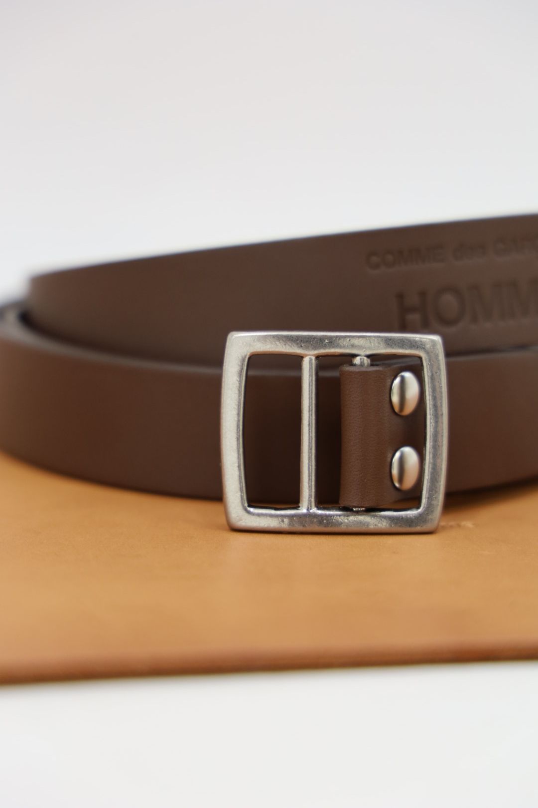 コムデギャルソンオム26FW ステアオイルスムースホールレスベルト(HR-K301-051-2)BROWN☆8月7日(金)発売！