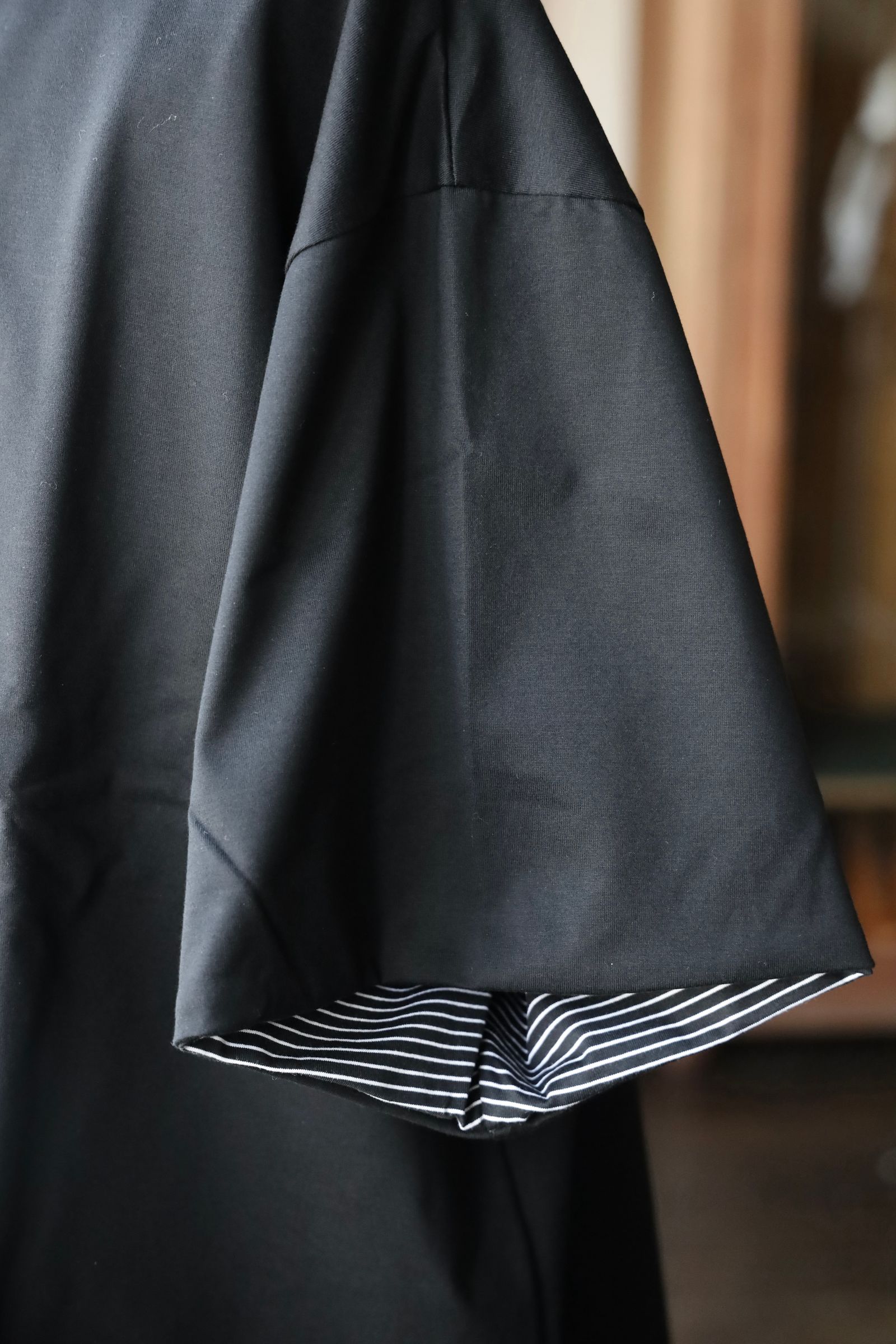 イズネス25SS REVERSIBLE BALLOON BORDER T-SHIRT(1007SSCST05)BLACK×WHITE border