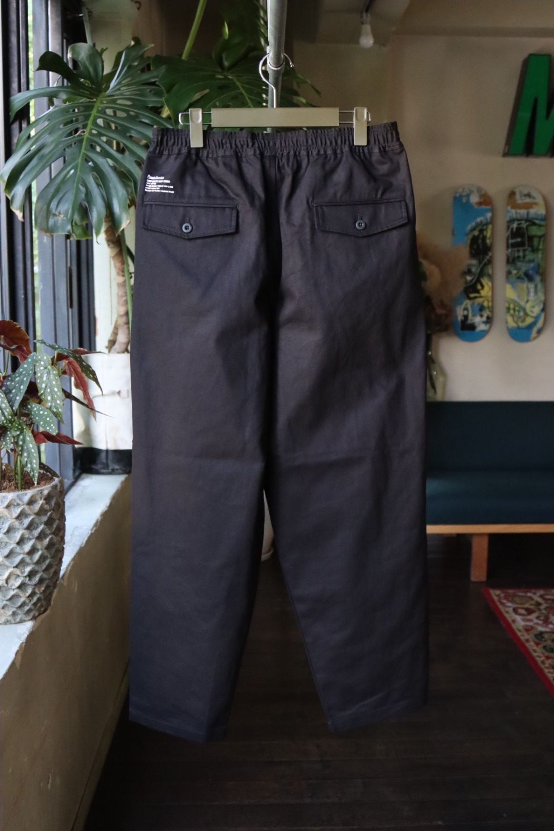 フレッシュサービス CORPORATE EASY CHINO PANTS(FSC253-40093B)BLACK☆8月2日(土)発売！