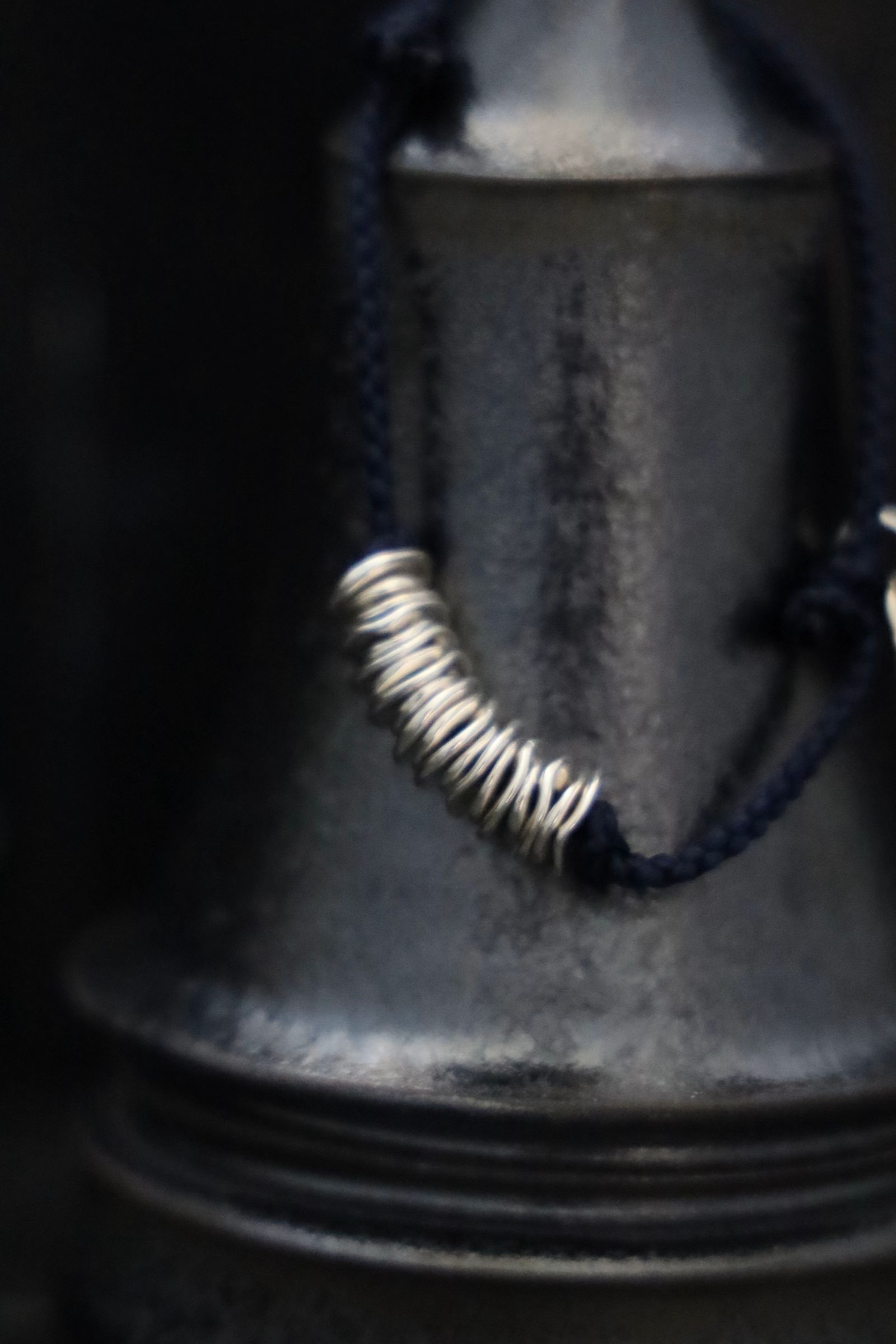 XOLO JEWELRY ショロジュエリー / Piece Silk Code Bracelet-Silver- (NAVY)