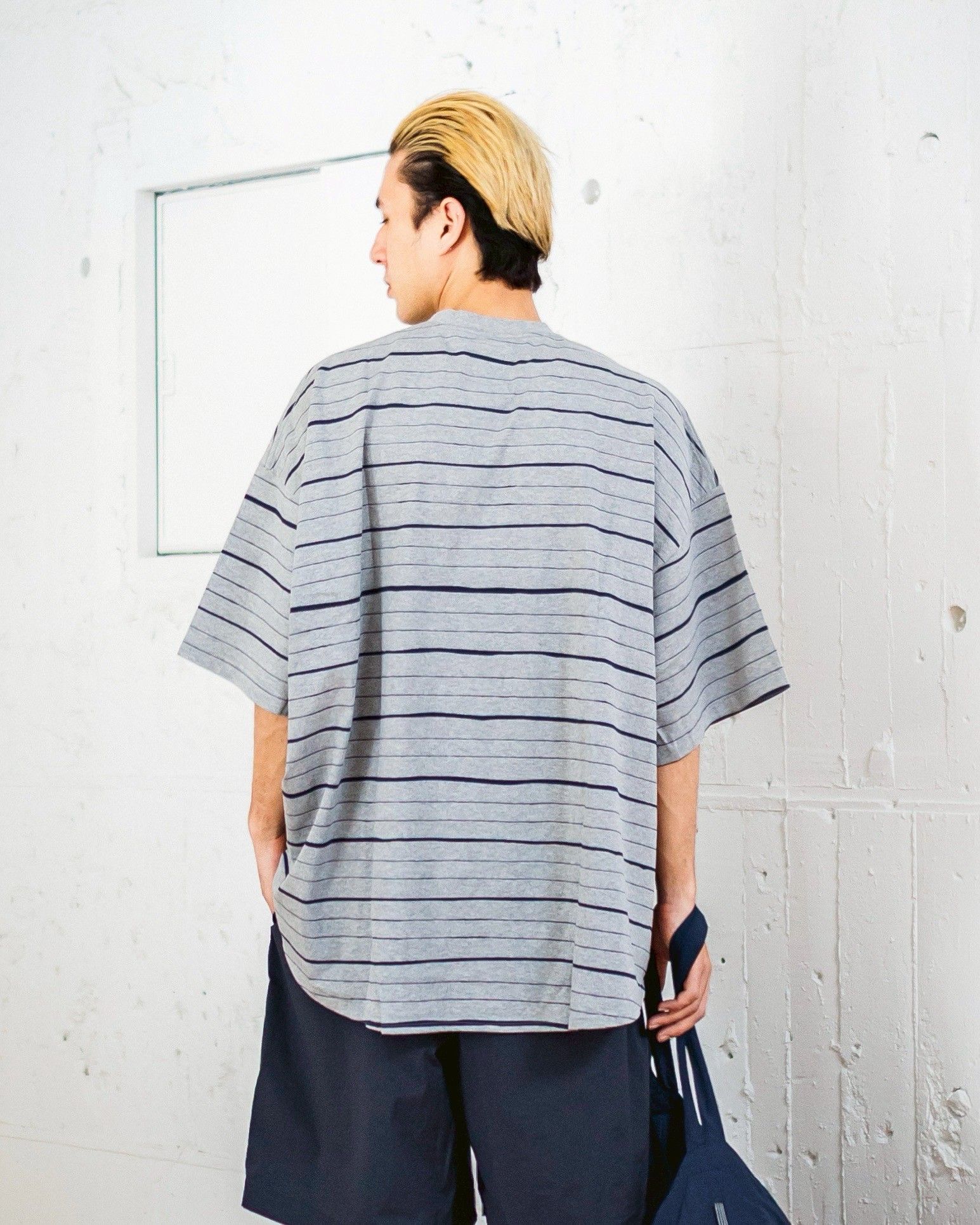 SFC SUPER BIG MIX SIDE STRIPES SS TEE (GRAY)スタイル 3月28日(土)新作発売！