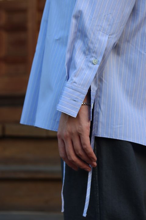 YOKE THOMAS MASON STRIPED PIPING SHIRT"SAXE"style.