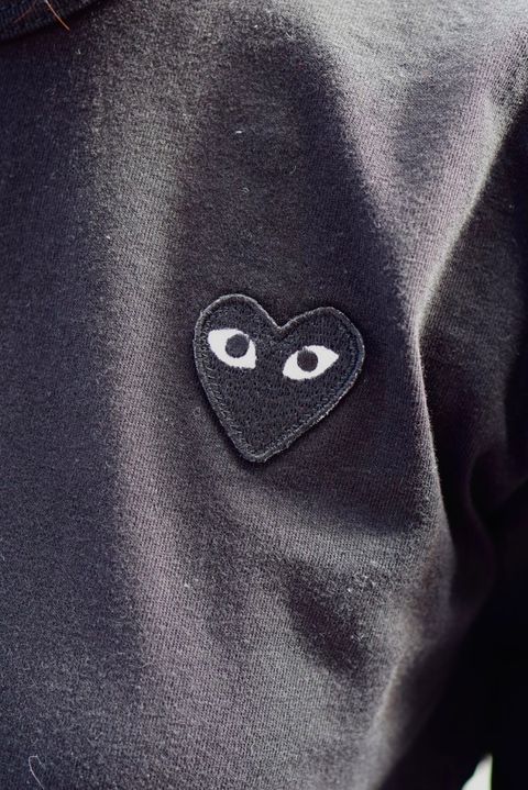 PLAY COMME des GARCONS ワンポイントロングスリーブTシャツstyle.2025.11.3