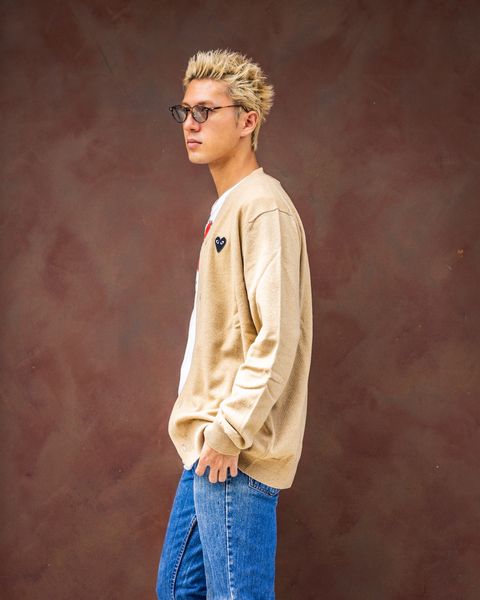 PLAY COMME des GARCONS V-NECK CARDIGAN MARKスタイル