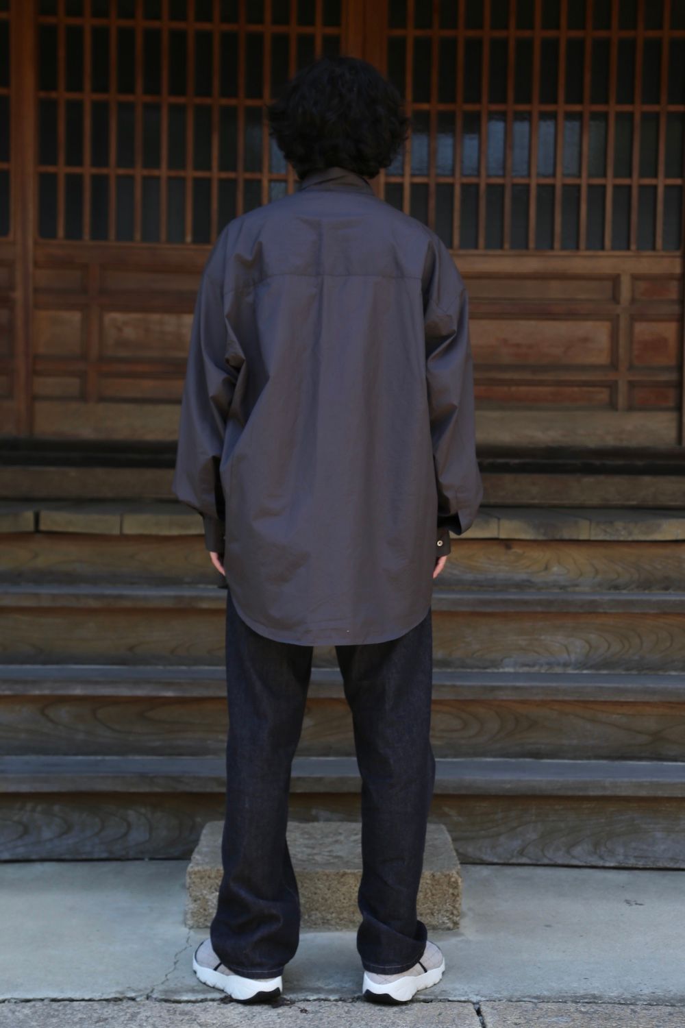 Graphpaper Broad L/S Oversized Regular Collar Shirt(GM212-50110B) style. 2021.05.23.