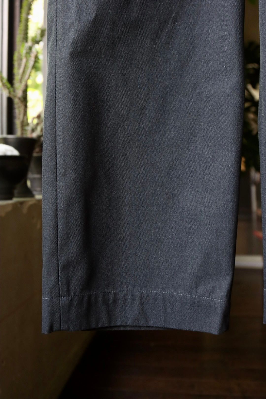 アプレッセ Work Chino Trousers (23AAP-04-22M)CHARCOAL