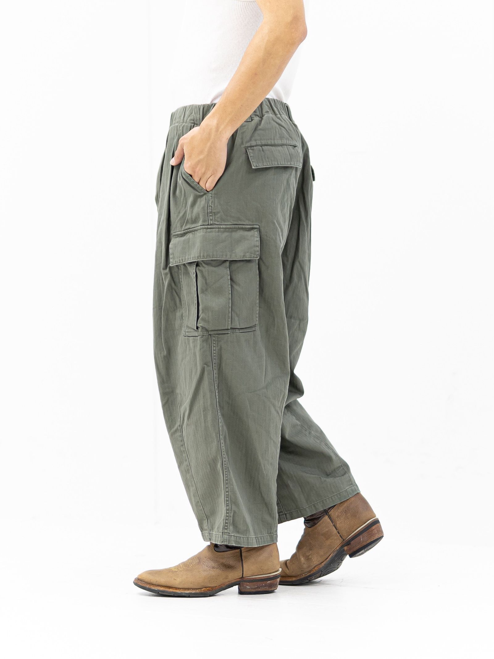 イズネス26AW Herringbone 6-Pocket Pants(26AW_11_1005SSPT05)KHAKI☆9月5日(土)発売！