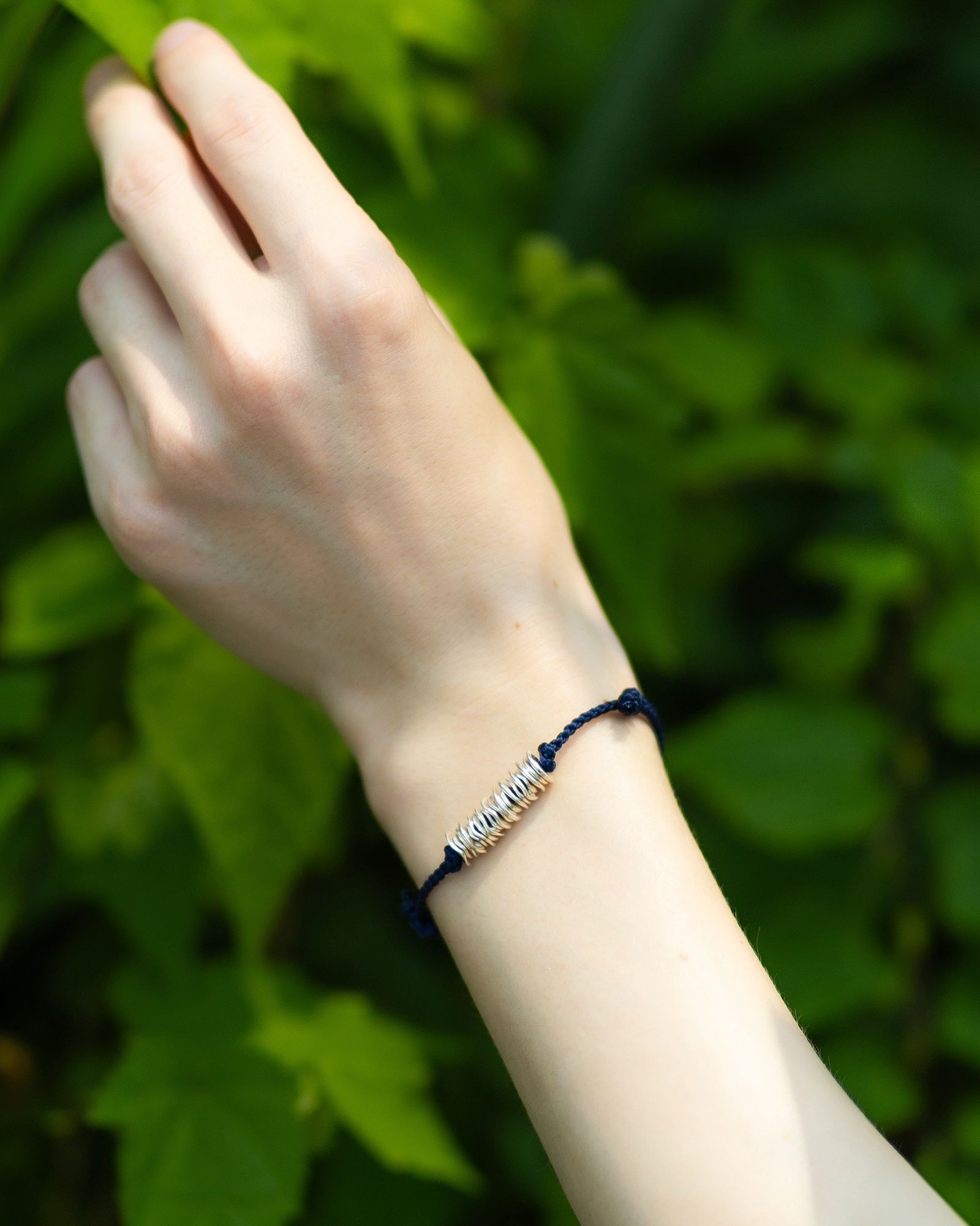XOLO JEWELRY ショロジュエリー / Piece Silk Code Bracelet-Silver- (NAVY)