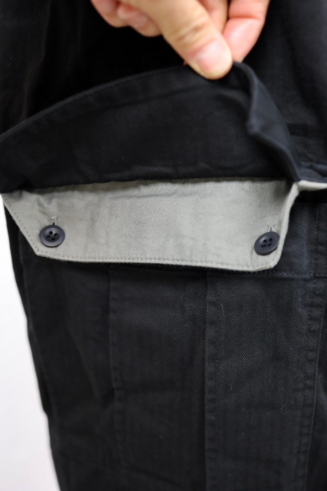 イズネス 26SS パンツ Herringbone 6-Pocket Pants (26SS_22_1005SSPT05)BLACK☆新作発売！